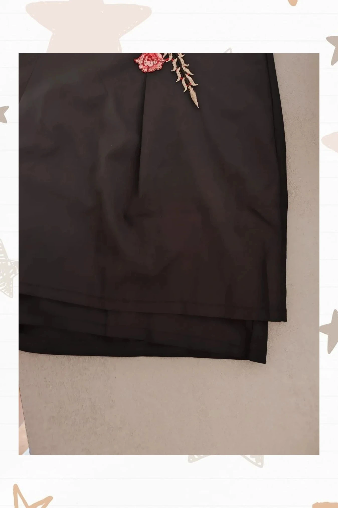 Macacão curto preto com detalhe choker - Tamanho M – photo 4